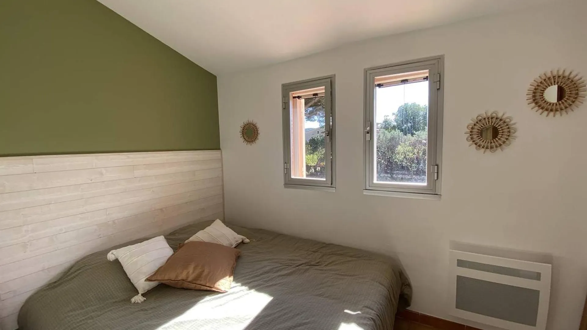 Mazet Renove Avec Piscine, Tennis, 2 Terrasses A Cavalaire-Sur-Mer. - Fr-1-100-333 0*, Cavalaire-sur-Mer Γαλλία